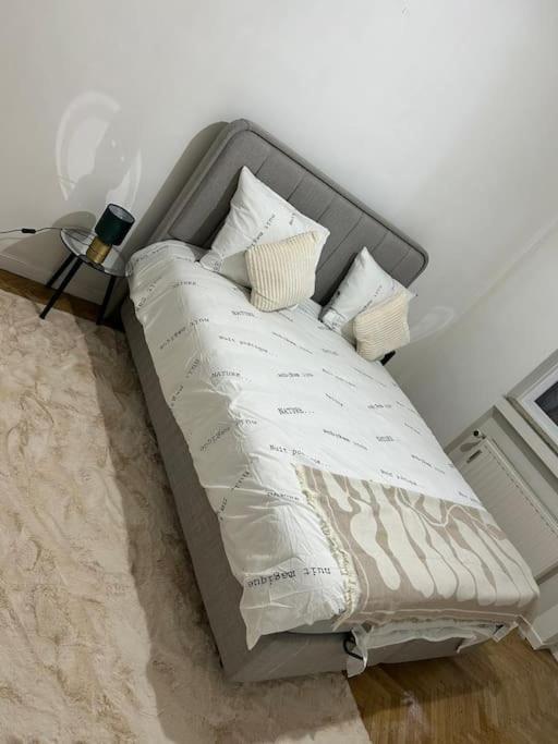 Bruxelles Centre - Ixelles - Avenue Louise - Chic Appart מראה חיצוני תמונה
